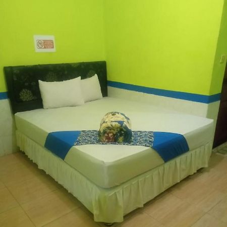 Hotel Indah Grogot Syariah Mitra Reddoorz Tanah Grogot Екстериор снимка