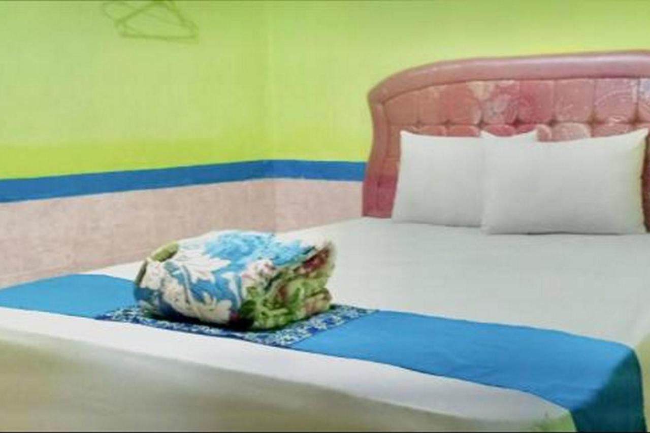Hotel Indah Grogot Syariah Mitra Reddoorz Tanah Grogot Екстериор снимка