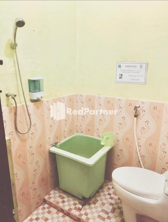Hotel Indah Grogot Syariah Mitra Reddoorz Tanah Grogot Екстериор снимка